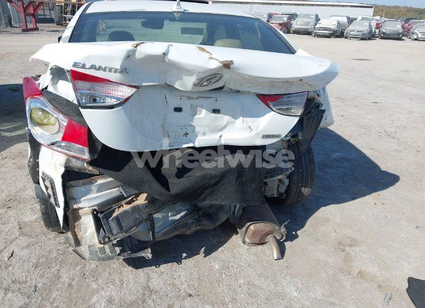 Photo 15 of 2013 Hyundai Elantra LIMITED (VIN 5NPDH4AE4DH207091)