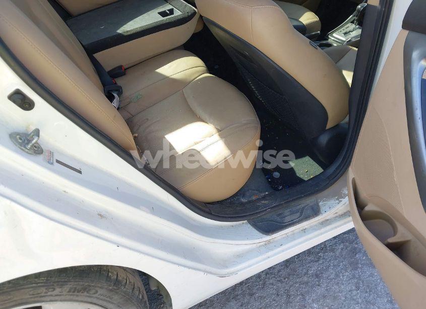 Photo 8 of 2013 Hyundai Elantra LIMITED (VIN 5NPDH4AE4DH207091)