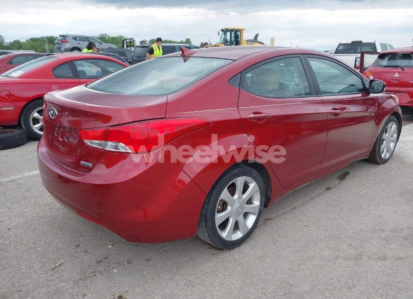 Photo 4 of 2013 Hyundai Elantra LIMITED (VIN 5NPDH4AE4DH211786)