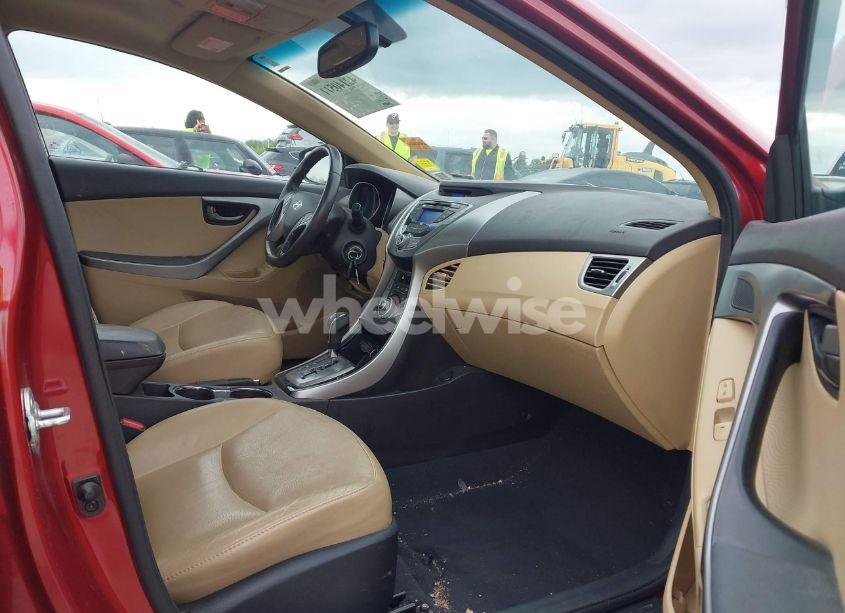 Photo 5 of 2013 Hyundai Elantra LIMITED (VIN 5NPDH4AE4DH211786)
