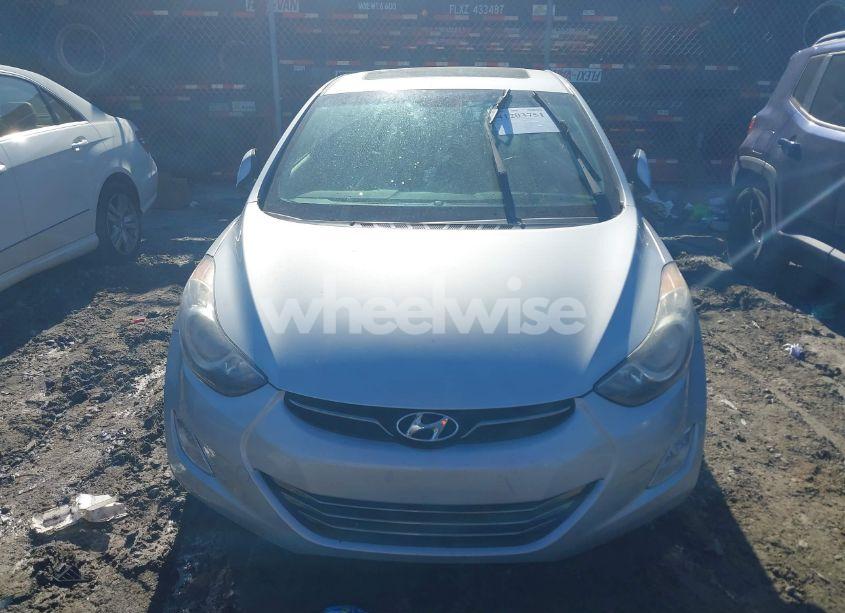 Photo 11 of 2013 Hyundai Elantra LIMITED (VIN 5NPDH4AE4DH216440)