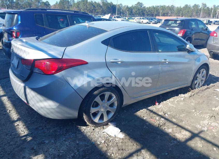 Photo 4 of 2013 Hyundai Elantra LIMITED (VIN 5NPDH4AE4DH216440)