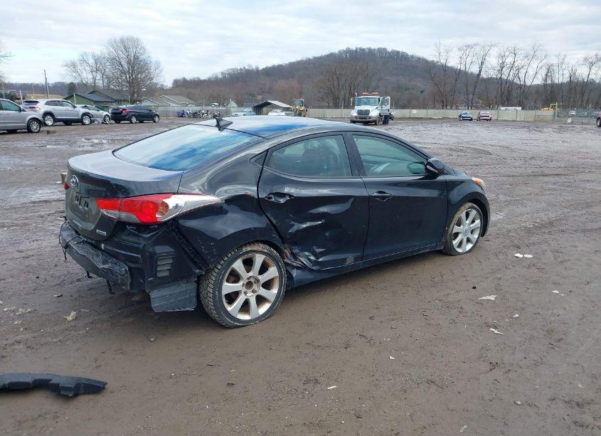 Photo 4 of 2013 Hyundai Elantra LIMITED (VIN 5NPDH4AE4DH219046)