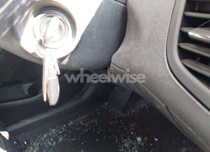 Photo 11 of 2013 Hyundai Elantra LIMITED (VIN 5NPDH4AE4DH231455)