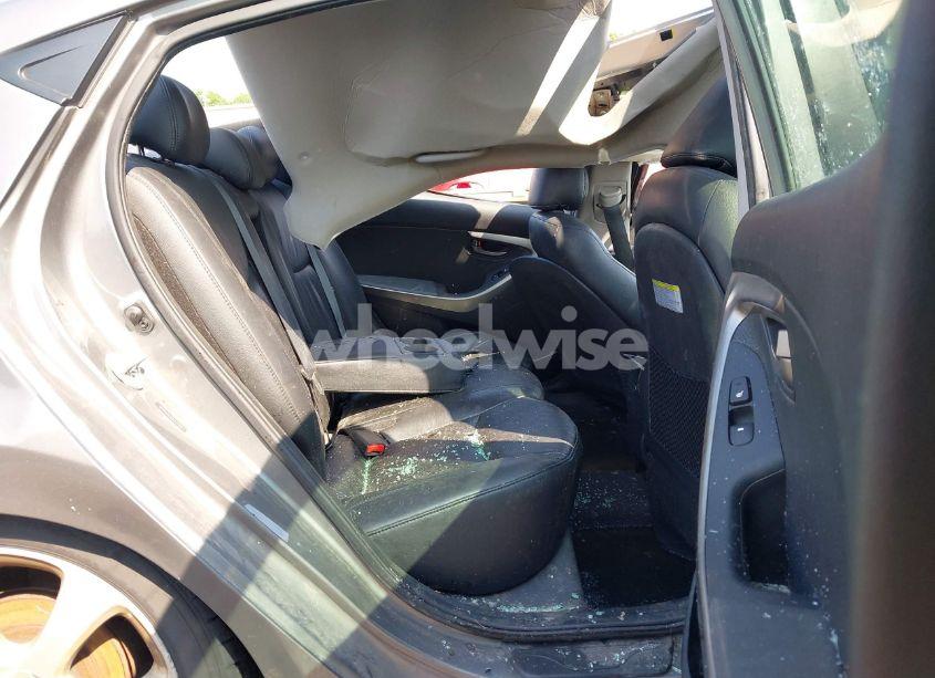 Photo 8 of 2013 Hyundai Elantra LIMITED (VIN 5NPDH4AE4DH231455)