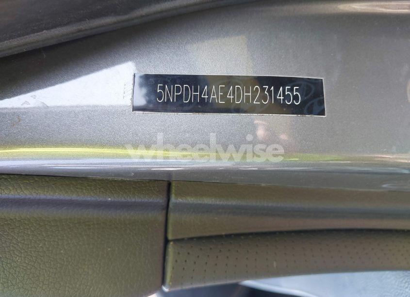 Photo 9 of 2013 Hyundai Elantra LIMITED (VIN 5NPDH4AE4DH231455)