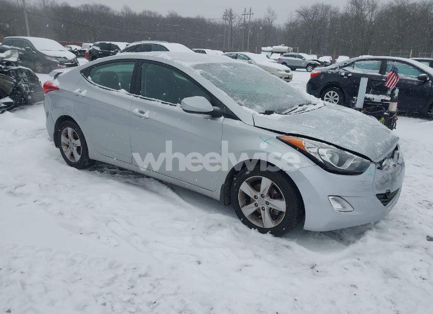 2013 Hyundai Elantra GLS (VIN 5NPDH4AE4DH238762) main photo