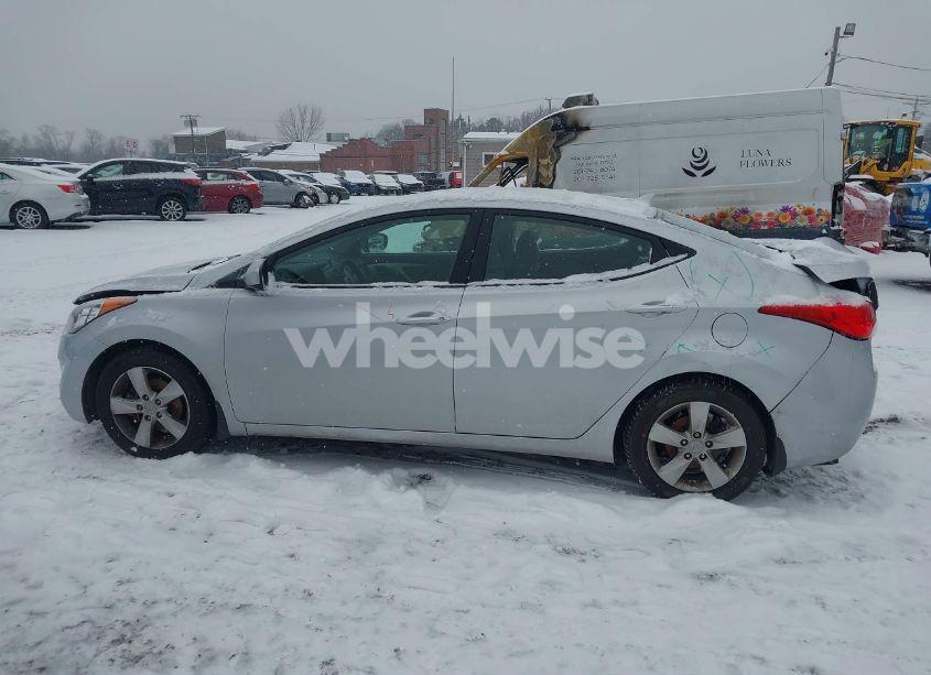 Photo 14 of 2013 Hyundai Elantra GLS (VIN 5NPDH4AE4DH238762)