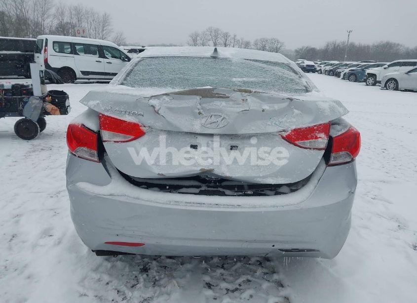 Photo 16 of 2013 Hyundai Elantra GLS (VIN 5NPDH4AE4DH238762)