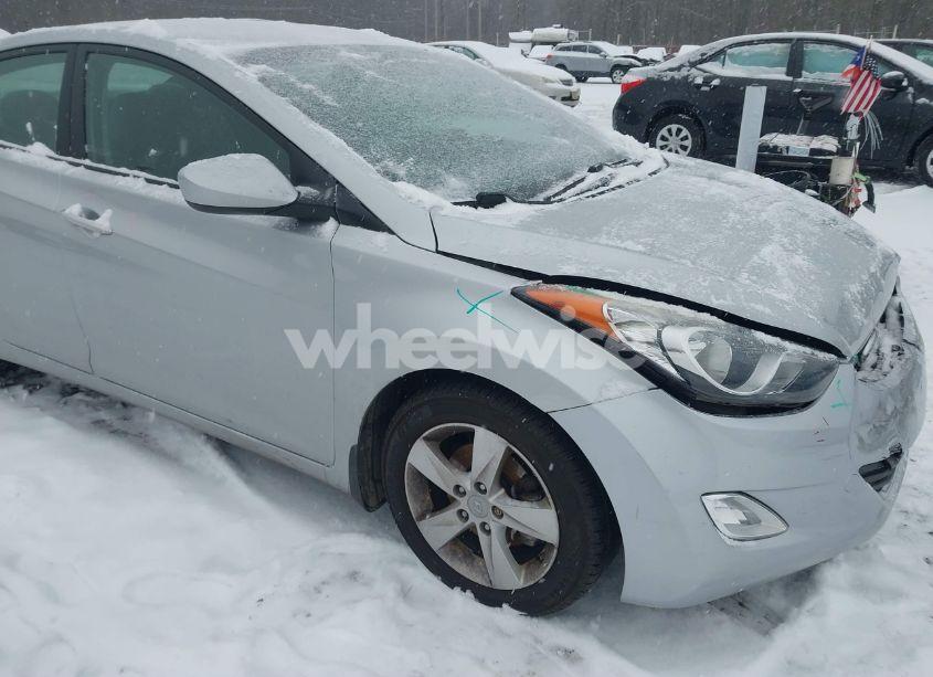 Photo 18 of 2013 Hyundai Elantra GLS (VIN 5NPDH4AE4DH238762)