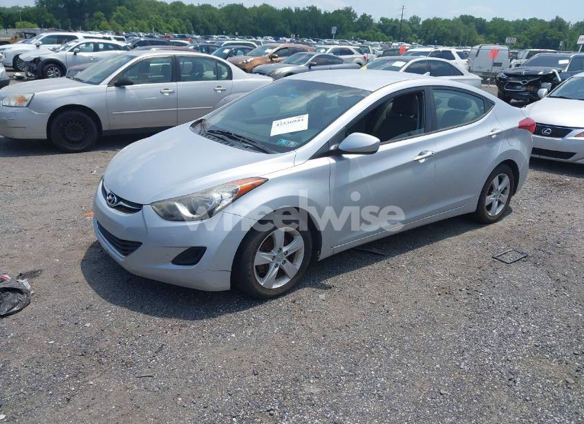 Photo 2 of 2013 Hyundai Elantra GLS (VIN 5NPDH4AE4DH247574)