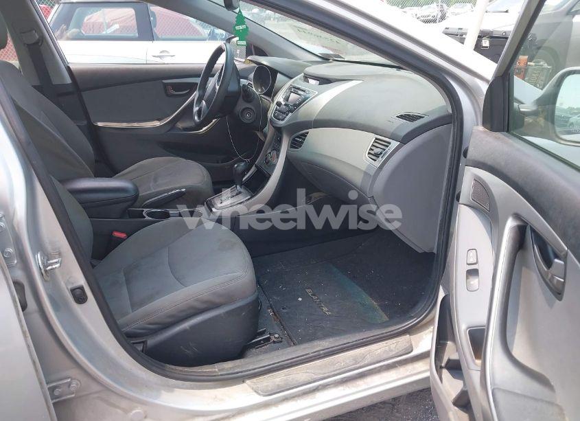 Photo 5 of 2013 Hyundai Elantra GLS (VIN 5NPDH4AE4DH247574)