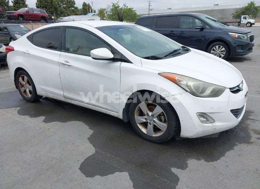 2013 Hyundai Elantra GLS (VIN 5NPDH4AE4DH253603) main photo