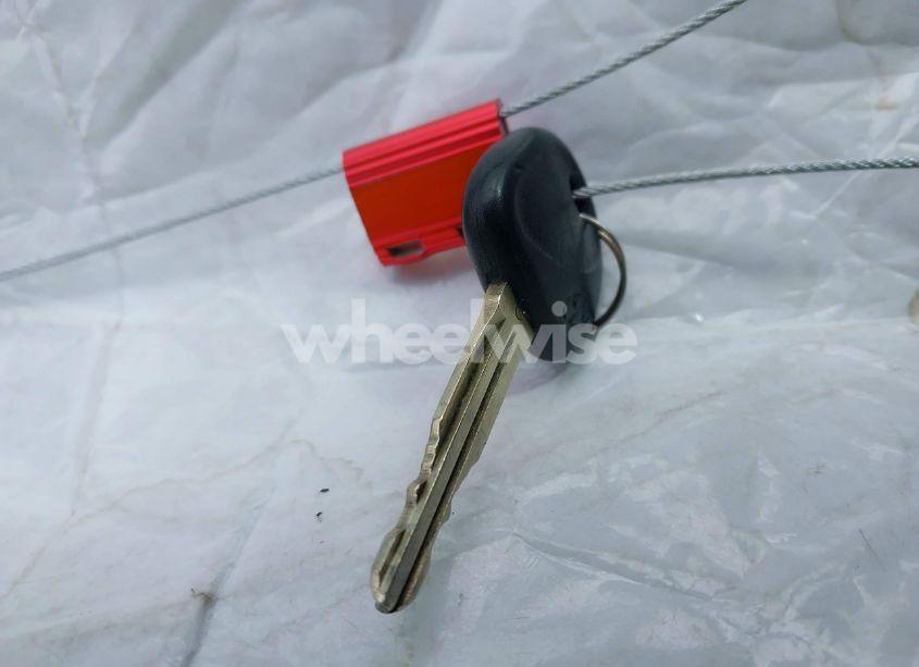 Photo 11 of 2013 Hyundai Elantra GLS (VIN 5NPDH4AE4DH253603)