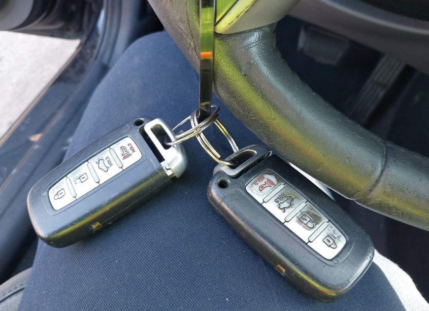 Photo 11 of 2013 Hyundai Elantra LIMITED (VIN 5NPDH4AE4DH261099)