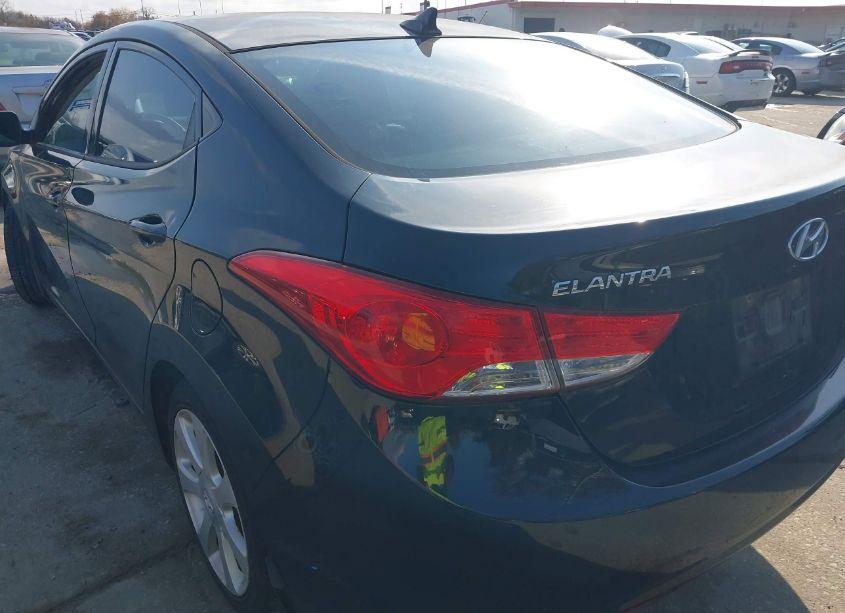 Photo 3 of 2013 Hyundai Elantra LIMITED (VIN 5NPDH4AE4DH261099)