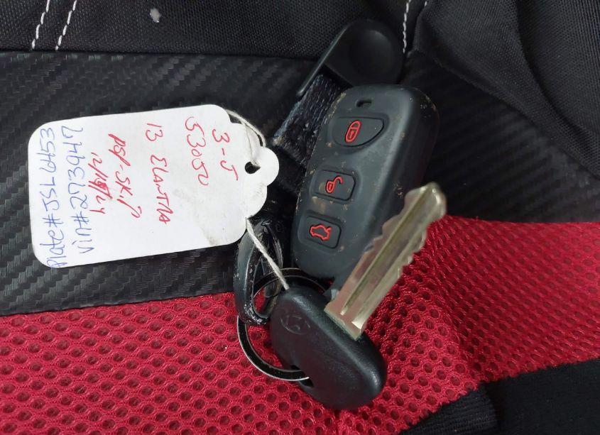 Photo 11 of 2013 Hyundai Elantra GLS (VIN 5NPDH4AE4DH273947)