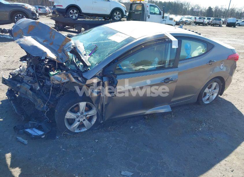Photo 2 of 2013 Hyundai Elantra GLS (VIN 5NPDH4AE4DH276511)