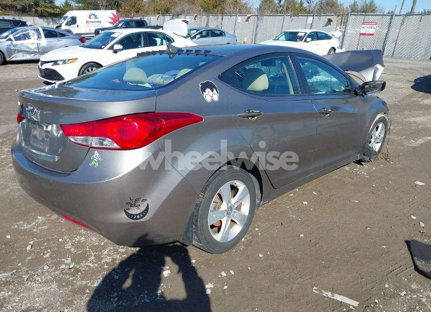 Photo 4 of 2013 Hyundai Elantra GLS (VIN 5NPDH4AE4DH276511)