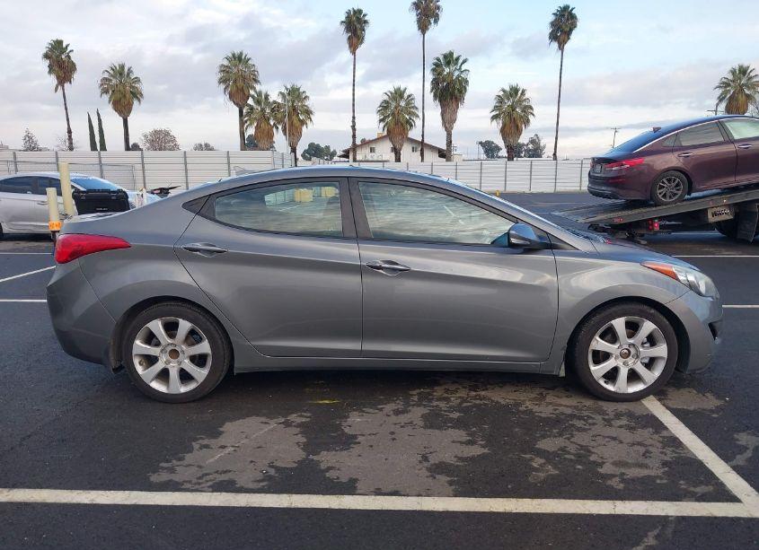 Photo 13 of 2013 Hyundai Elantra LIMITED (VIN 5NPDH4AE4DH276945)