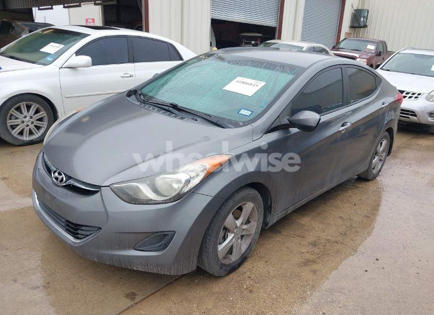 Photo 2 of 2013 Hyundai Elantra GLS (VIN 5NPDH4AE4DH286536)