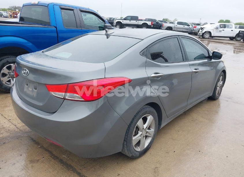 Photo 4 of 2013 Hyundai Elantra GLS (VIN 5NPDH4AE4DH286536)