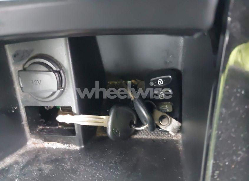 Photo 11 of 2013 Hyundai Elantra GLS (VIN 5NPDH4AE4DH287718)