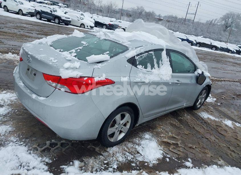 Photo 4 of 2013 Hyundai Elantra GLS (VIN 5NPDH4AE4DH287718)