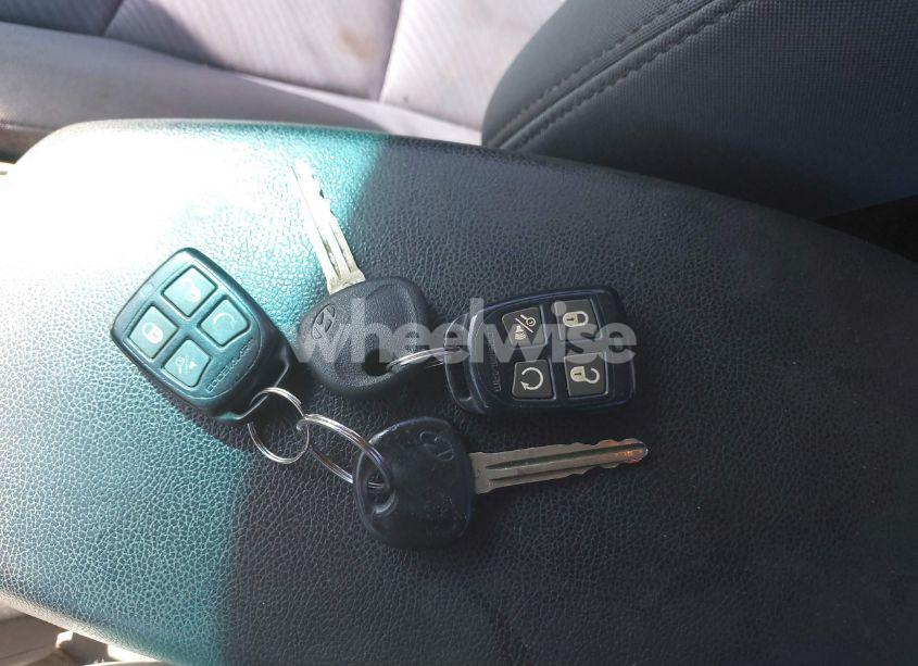 Photo 11 of 2013 Hyundai Elantra GLS (VIN 5NPDH4AE4DH302010)