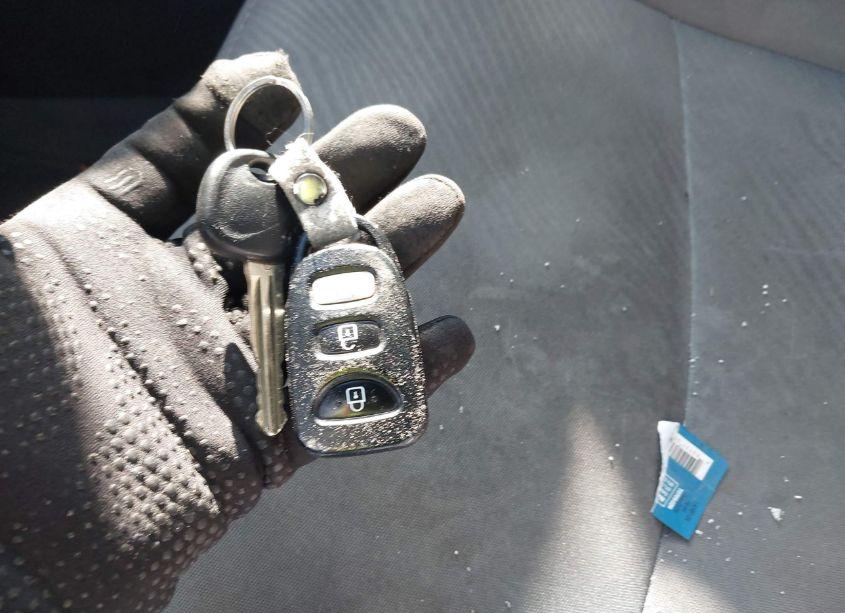 Photo 11 of 2013 Hyundai Elantra GLS (VIN 5NPDH4AE4DH313914)