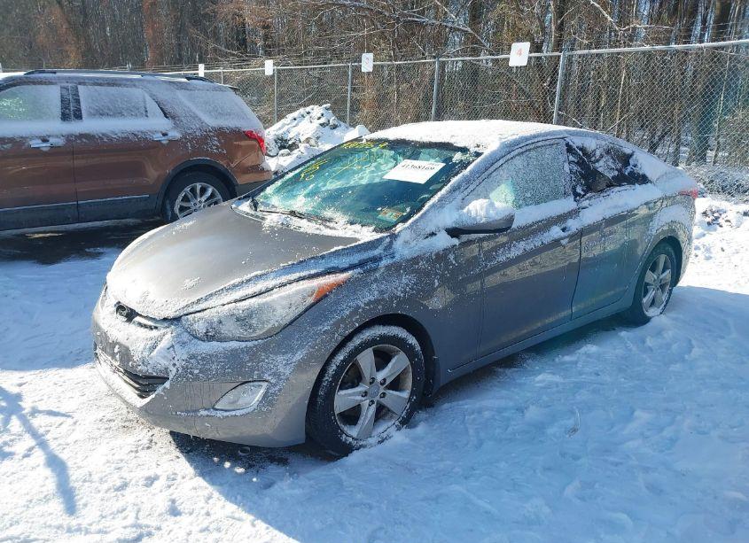 Photo 2 of 2013 Hyundai Elantra GLS (VIN 5NPDH4AE4DH313914)