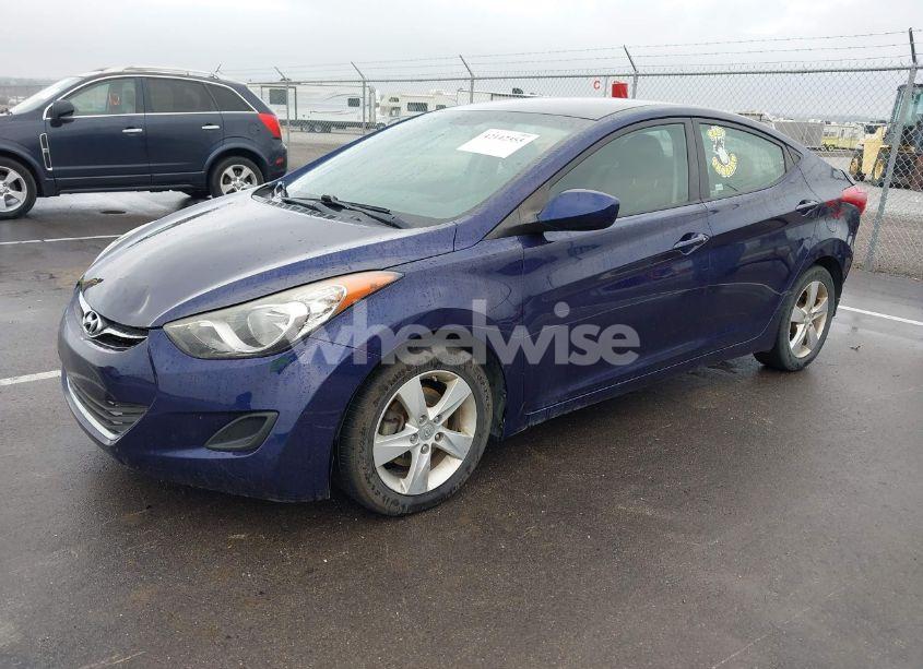 Photo 2 of 2013 Hyundai Elantra GLS (VIN 5NPDH4AE4DH314240)