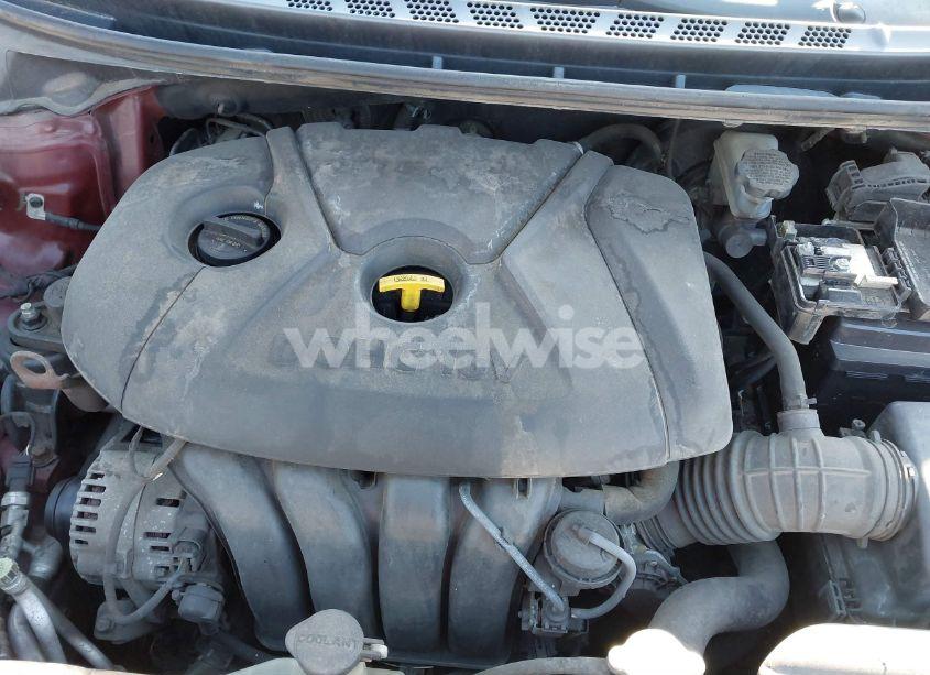 Photo 10 of 2013 Hyundai Elantra GLS (VIN 5NPDH4AE4DH320667)