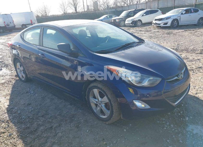2013 Hyundai Elantra GLS (VIN 5NPDH4AE4DH325111) main photo