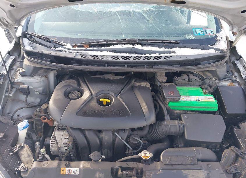 Photo 10 of 2013 Hyundai Elantra GLS (VIN 5NPDH4AE4DH326470)