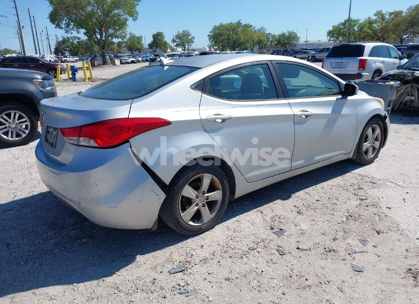 Photo 4 of 2013 Hyundai Elantra GLS (VIN 5NPDH4AE4DH333788)