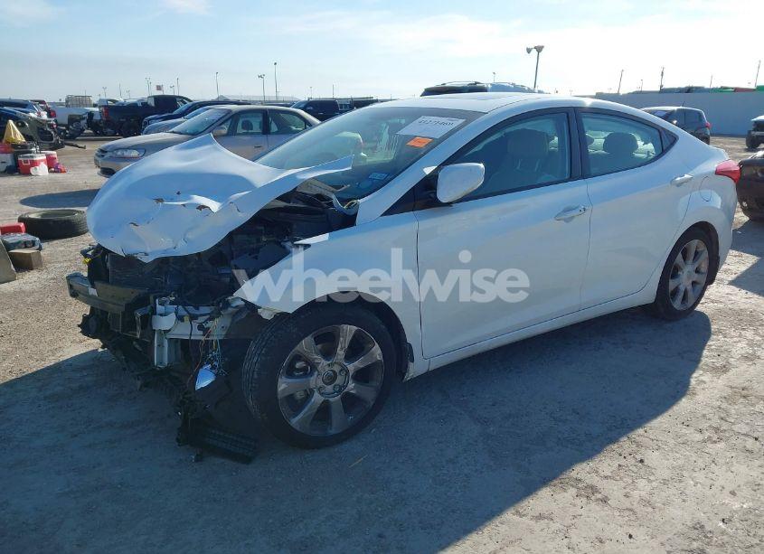 Photo 2 of 2013 Hyundai Elantra LIMITED (VIN 5NPDH4AE4DH334276)