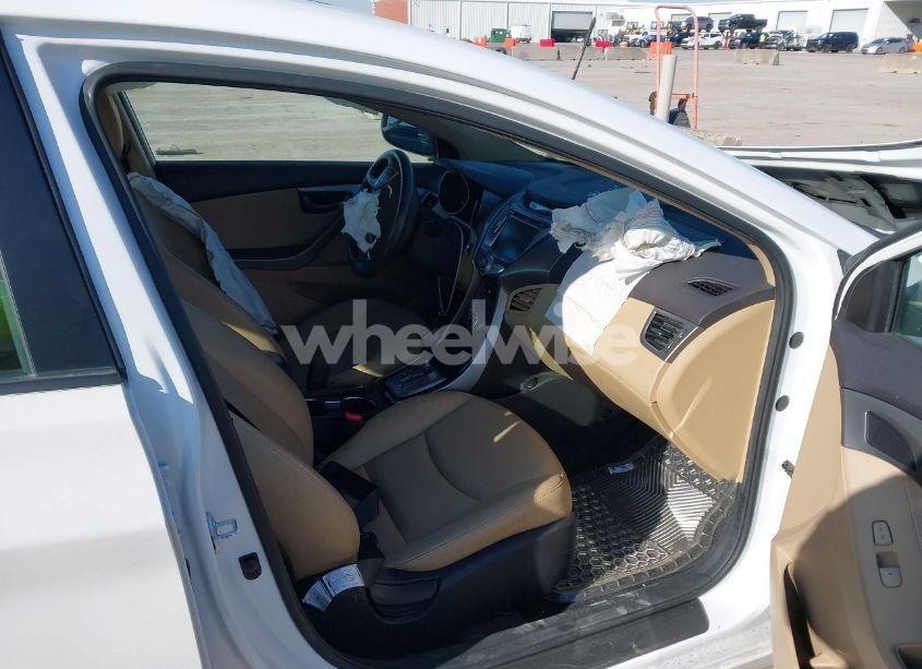 Photo 5 of 2013 Hyundai Elantra LIMITED (VIN 5NPDH4AE4DH334276)