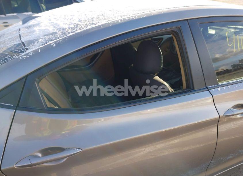 Photo 12 of 2013 Hyundai Elantra GLS (VIN 5NPDH4AE4DH353278)