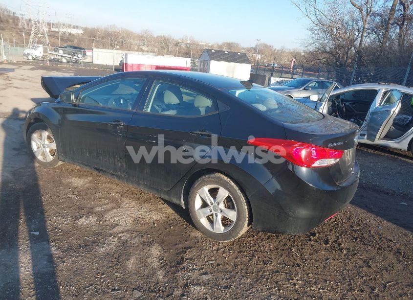 Photo 3 of 2013 Hyundai Elantra GLS (VIN 5NPDH4AE4DH360912)
