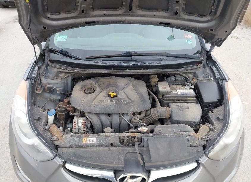 Photo 10 of 2013 Hyundai Elantra GLS (VIN 5NPDH4AE4DH362000)
