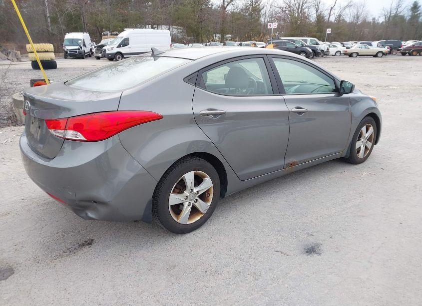 Photo 4 of 2013 Hyundai Elantra GLS (VIN 5NPDH4AE4DH362000)