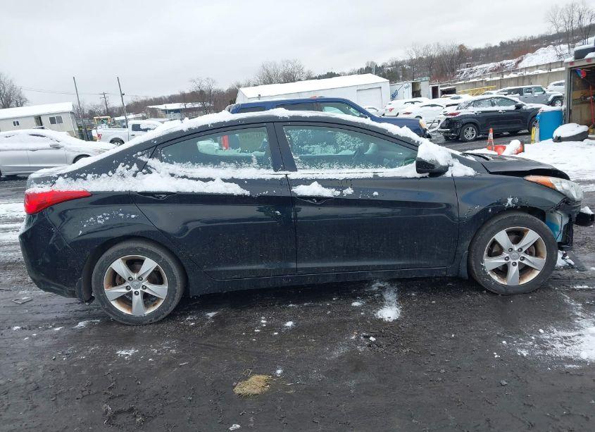 Photo 13 of 2013 Hyundai Elantra GLS (VIN 5NPDH4AE4DH371375)