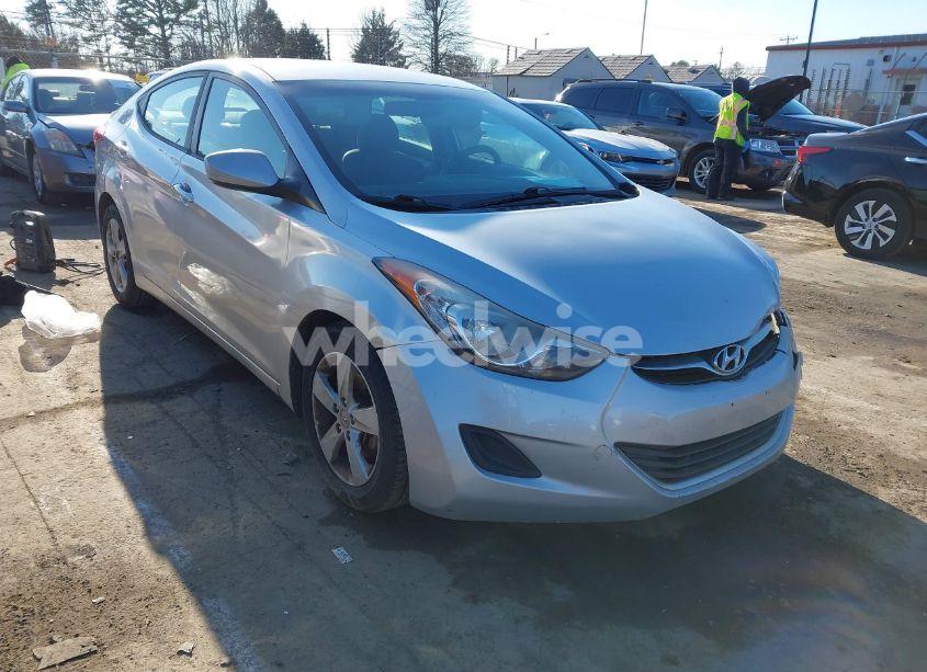 2013 Hyundai Elantra GLS (VIN 5NPDH4AE4DH385745) main photo