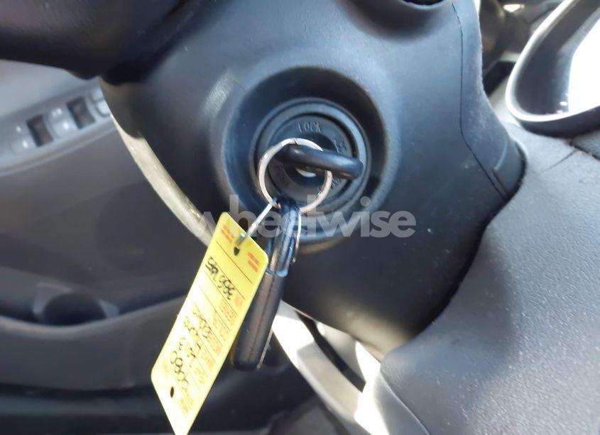 Photo 11 of 2013 Hyundai Elantra GLS (VIN 5NPDH4AE4DH385745)