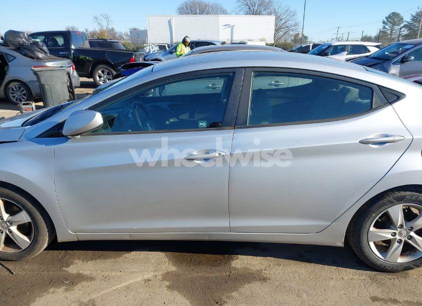 Photo 14 of 2013 Hyundai Elantra GLS (VIN 5NPDH4AE4DH385745)