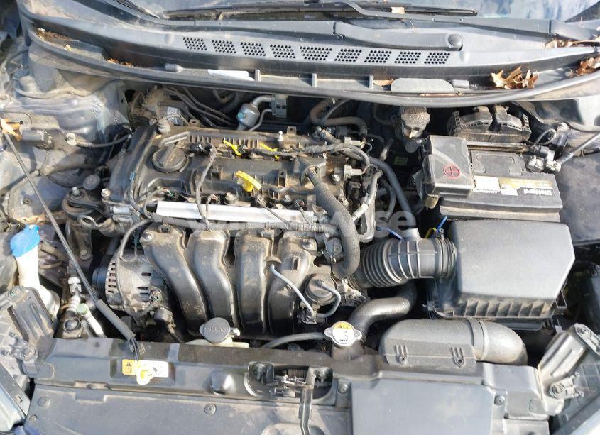 Photo 10 of 2013 Hyundai Elantra LIMITED (VIN 5NPDH4AE4DH386720)