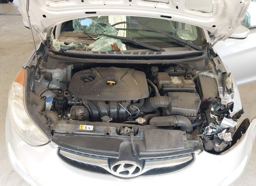 Photo 10 of 2013 Hyundai Elantra GLS (VIN 5NPDH4AE4DH390136)