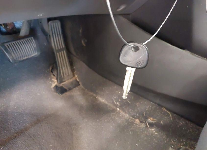 Photo 11 of 2013 Hyundai Elantra GLS (VIN 5NPDH4AE4DH390136)