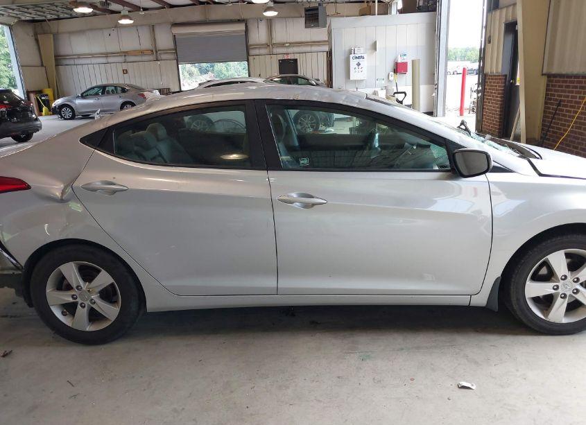 Photo 13 of 2013 Hyundai Elantra GLS (VIN 5NPDH4AE4DH390136)